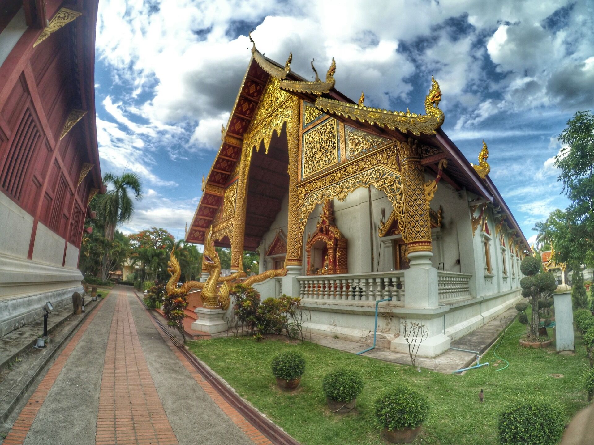 Learn Chiang Khong’s rich past with expert guidance
